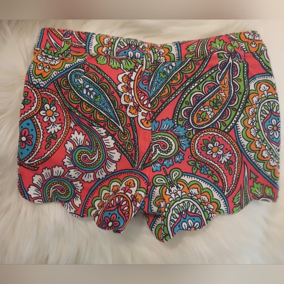 Paisley printed scalloped edge shorts Khaki Brand Size 7-Multi Color - Picture 2 of 5
